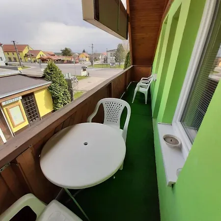 A Chatový Camp U Np Podyjí Penzion Havraníky