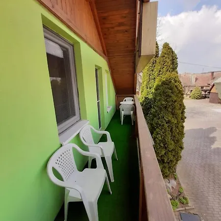 Penzion A Chatový Camp U Np Podyjí *