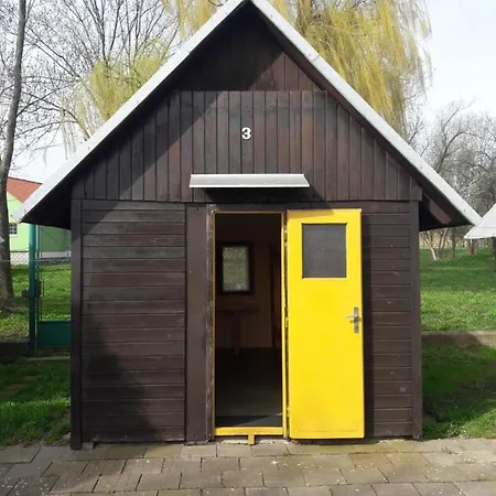 A Chatový Camp U Np Podyjí Havraníky
