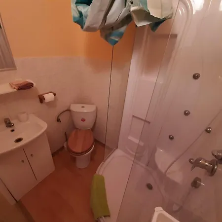 A Chatový Camp U Np Podyjí Penzion