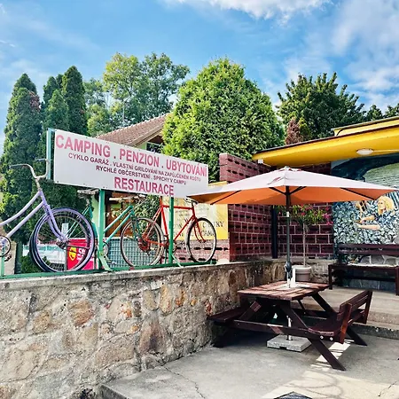 Penzion A Chatový Camp U Np Podyjí Havraníky