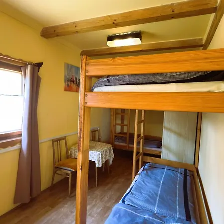 Penzion A Chatový Camp U Np Podyjí *