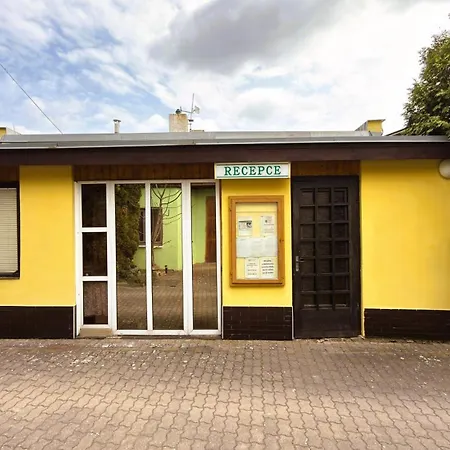 A Chatový Camp U Np Podyjí Penzion *