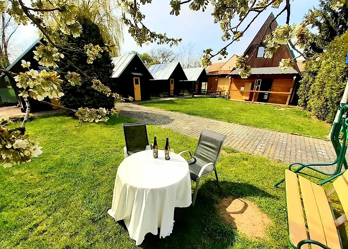 A Chatový Camp U Np Podyjí Pensión Havraníky